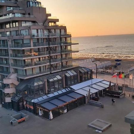 Appartement Met Zeezicht Op Het Van Bunnenplein Knokke-Heist Kültér fotó